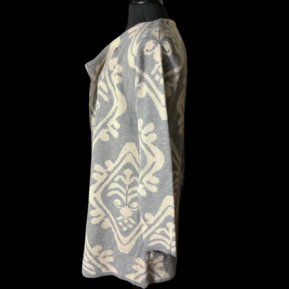 Wear 2 ways. Soft angora-like soft long tunic sweater, wear open or closed S - Picture 10 of 12